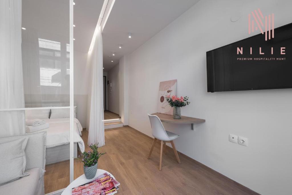 V1, Nilie Hospitality Mgmt Apartment Tesalonika Bagian luar foto